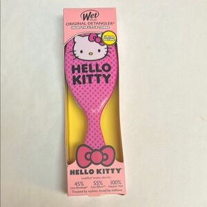 Hello Kitty Pink Detangler Brush
